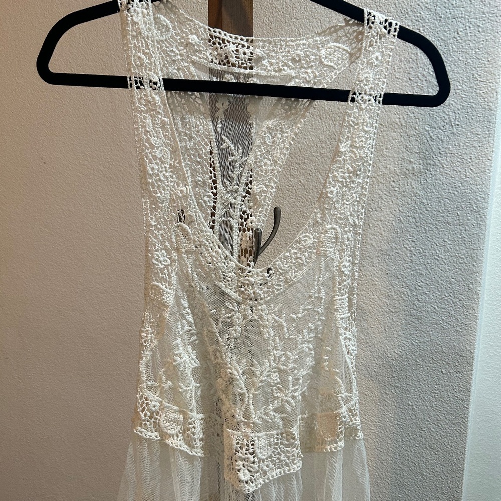 Lace Crochet Tank Top – White
